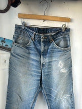 Load image into Gallery viewer, 1990s Levi’s Orange Tab 31”x29”
