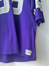 Load image into Gallery viewer, 1980s World Football Sand Knit Jersey
