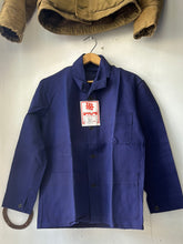 Load image into Gallery viewer, 1960s Deadstock French Chore Jacket - 42
