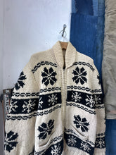 Load image into Gallery viewer, 1960s Curling Sweater - Snowflakes
