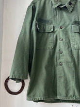 Load image into Gallery viewer, 1960s OG-107 Fatigue Shirt
