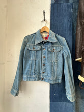 Load image into Gallery viewer, 1960s Roadrunner Flannel Lined Denim Jacket
