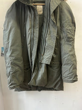 Load image into Gallery viewer, 1983 USAF N-3B Cold Weather Parka
