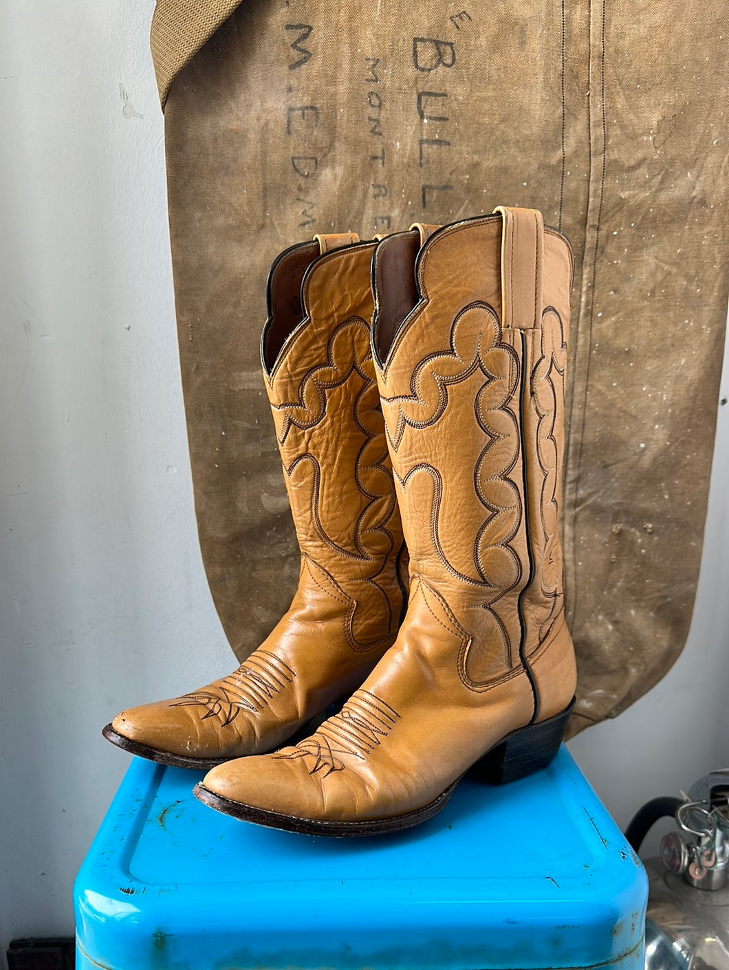 Sanders Cowboy Boots - Brown - Size 7W