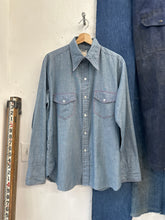 Load image into Gallery viewer, 1960s Spire Chambray Long Sleeve
