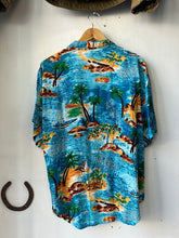 Load image into Gallery viewer, 1970s Hardware Hawaiian Shirt
