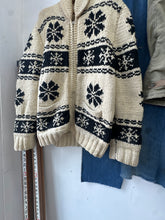 Load image into Gallery viewer, 1960s Curling Sweater - Snowflakes
