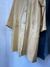 Load image into Gallery viewer, 1950s Deerskin Leather Trench
