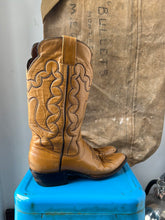 Load image into Gallery viewer, Sanders Cowboy Boots - Brown - Size 7W
