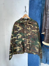 Load image into Gallery viewer, 1960s Woodland Camo Jacket
