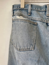 Load image into Gallery viewer, 1990s Rustler Denim 34×30.5
