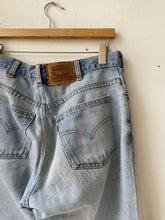 Load image into Gallery viewer, 1990s Levi’s Orange Tab 33×33.5
