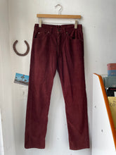 Load image into Gallery viewer, 1980s Levi’s Corduroy Trosers
