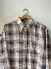 Load image into Gallery viewer, 1970s Montgomery Ward Patterned Shirt
