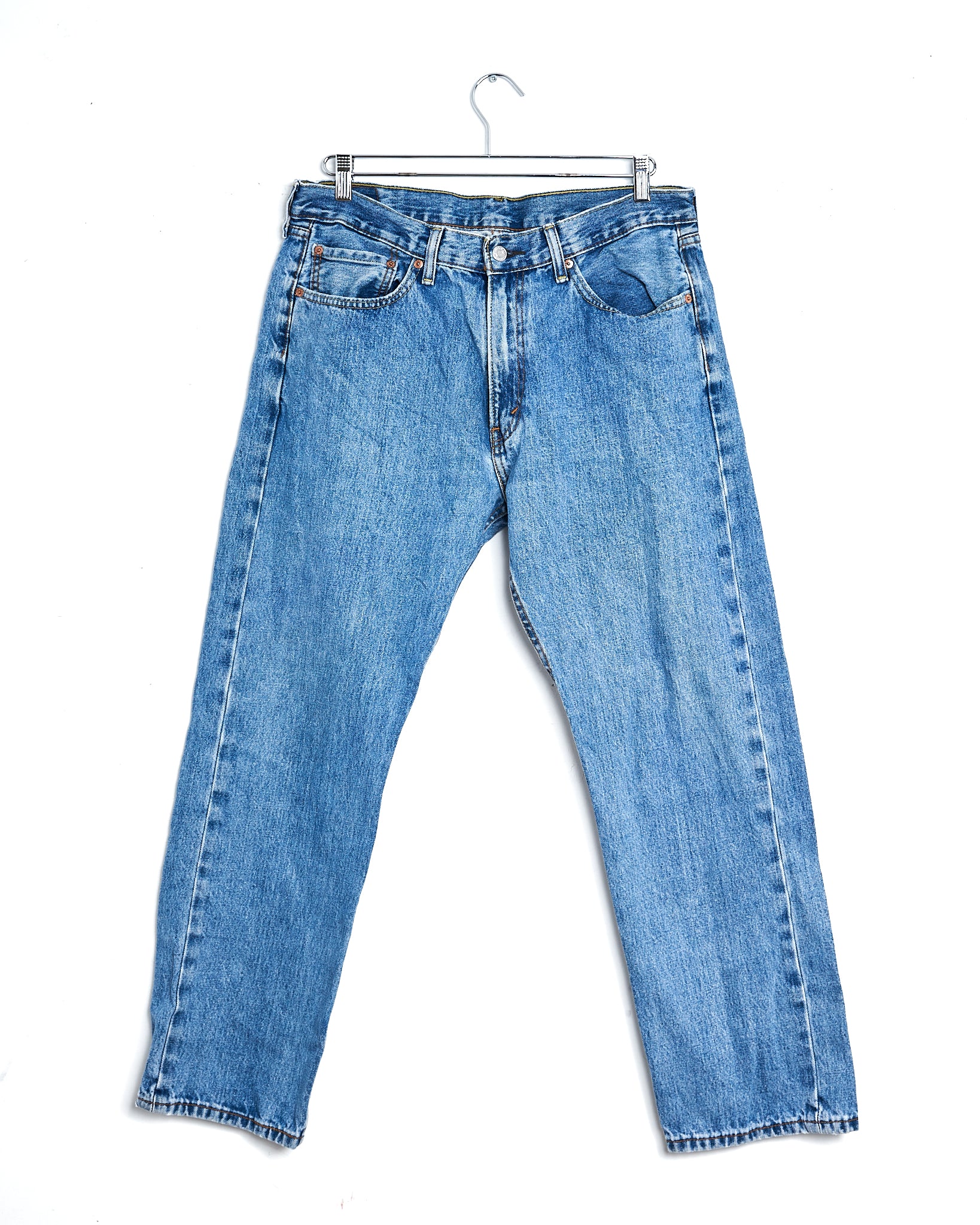 Levi's 505 - 34x29 – Coffee and Clothing